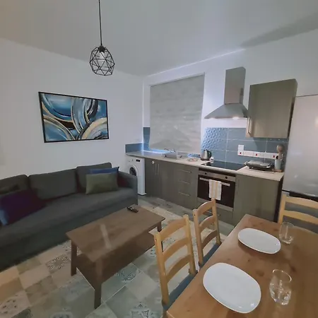 Apartment Kallipoleos *